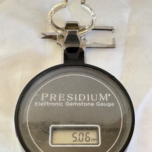 Sterling Silver 925 Geometric Texture Hoop Earrings Hinged Posts 1.25'' Length - Picture 9 of 10